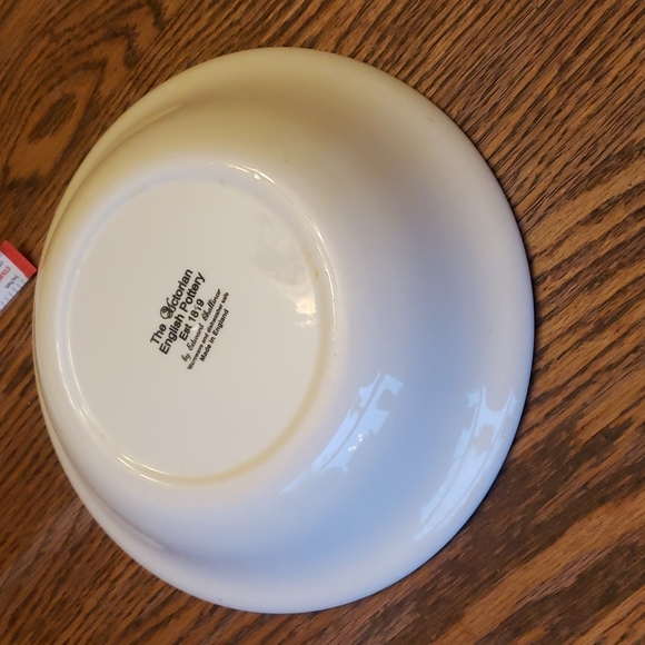 9" Victorian English Bowl Cream colored with black detail. - Picture 2 of 5